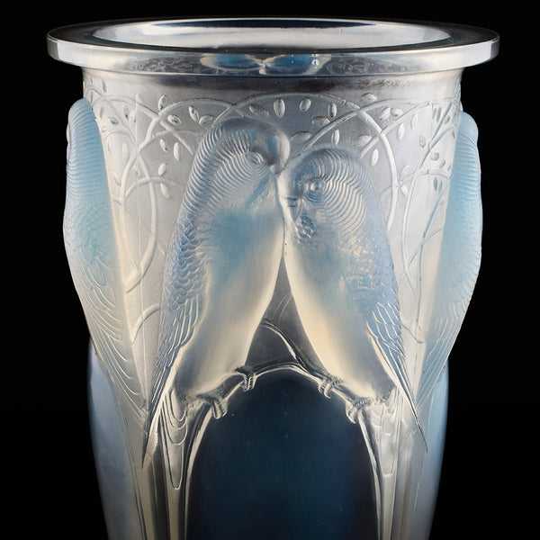'Ceylan' Rene Lalique Original Opalescent Glass Vase - Jeroen Markies Art Deco