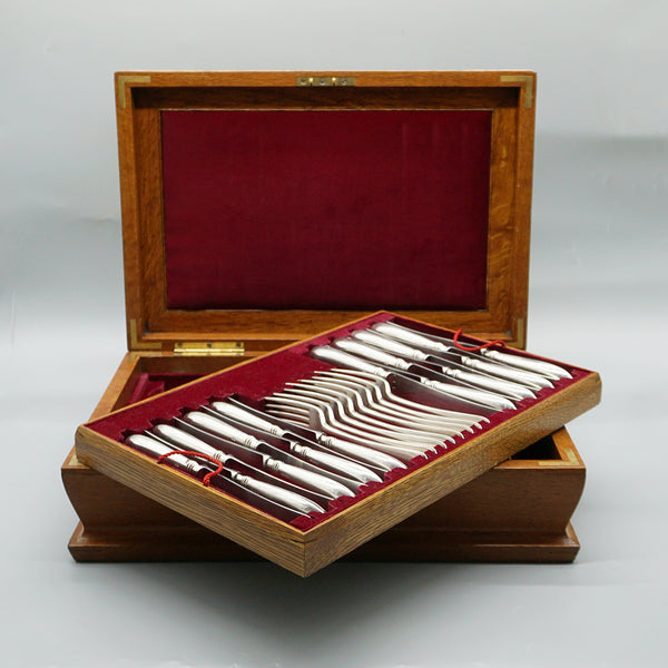 Holland, Aldwinckle & Slater London 1905 Silver Eight Person Cutlery Canteen - Jeroen Markies Art Deco