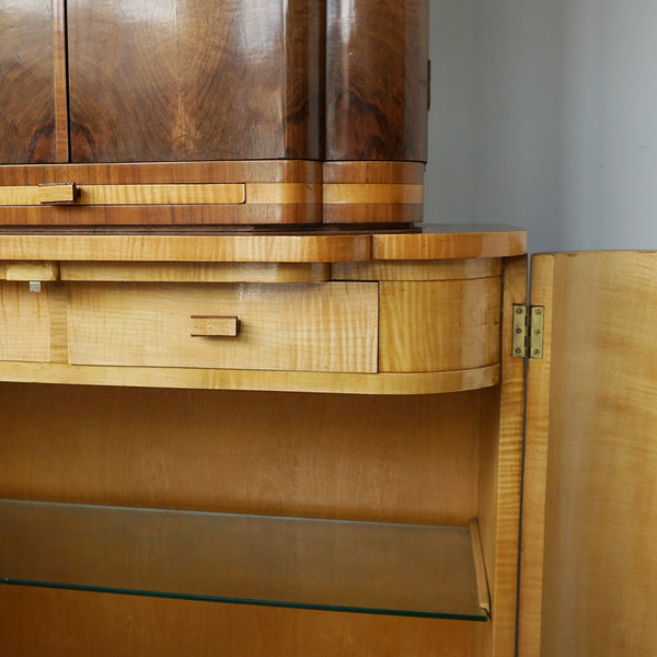 Vintage Art Deco Burr Walnut Veneered Cocktail Cabinet - Drinks Cabinet - Dry Bars - Jeroen Markies Art Deco 