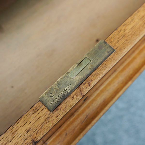 Vintage Art Deco Writing Desk by Waring.& Gillow Walnut veneered throughout - Jeroen Markies Art Deco
