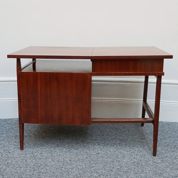 Mid-Century writing Desk Attributed to Gio Ponti. Mahogany and beech wood desk. Mid-Century Italian Design - Jeroen Markies Art Deco