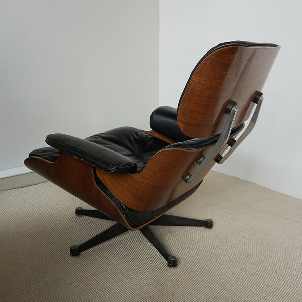 Original Late 1950's/Early 1960's Herman Miller Eames Chairs for Hille with Original Ottoman - Jeroen Markies Art Deco