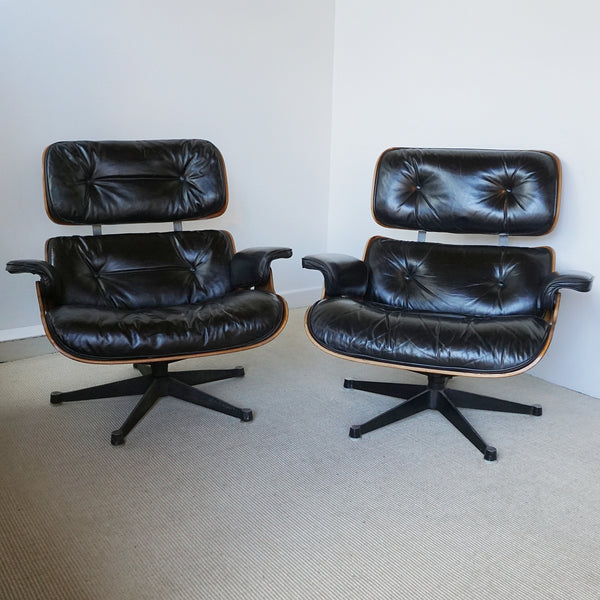 Original Late 1950's/Early 1960's Herman Miller Eames Chairs for Hille with Original Ottoman - Jeroen Markies Art Deco