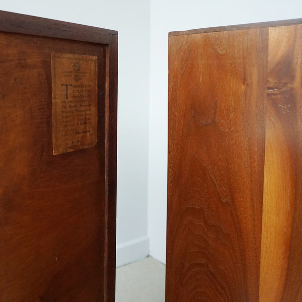 Pair of Bedside Cabinets by Gordon Russell - Mid-Century Furniture - Jeroen Markies Art Deco