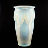 'Ceylan' Opalescent Glass Vase by Rene Lalique - Jeroen Markies Art Deco