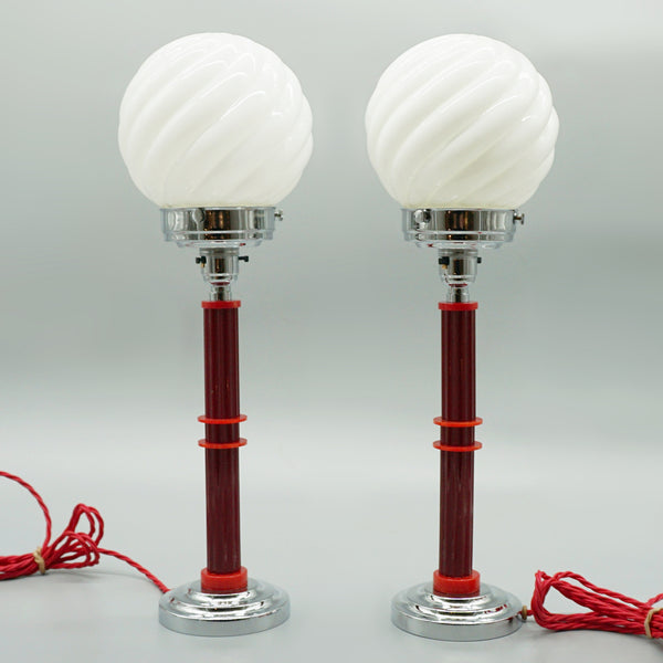 Art Deco Lighting - Reeded maroon table lamps - Glass globe shade - Jeroen Markies Art Deco