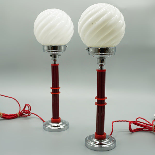 Art Deco Lighting - Reeded maroon table lamps - Glass globe shade - Jeroen Markies Art Deco