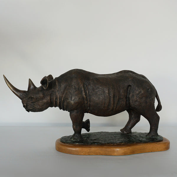 Black Rhino by Denis Mathews - Kenyan Contemporary Sculpture - Jeroen Markies Art Deco
