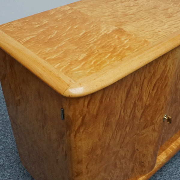 Vintage French Art Deco Maple Veneered Sideboard - Jeroen Markies Art Deco