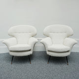 A pair of Mid-Century rounded armchairs., white bouclé - Jeroen Markies Art Deco