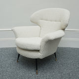 A pair of Mid-Century rounded armchairs., white bouclé - Jeroen Markies Art Deco