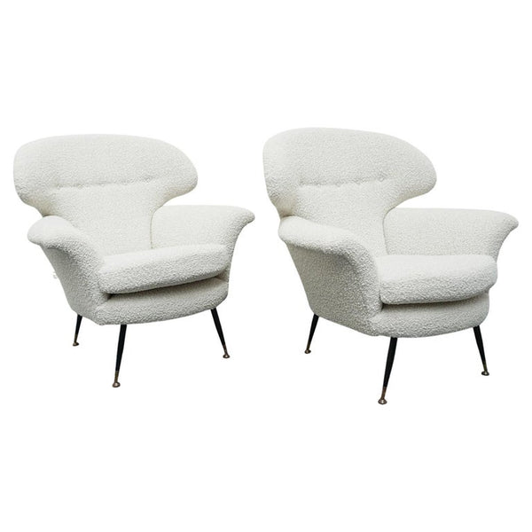 A pair of Mid-Century rounded armchairs., white bouclé - Jeroen Markies Art Deco