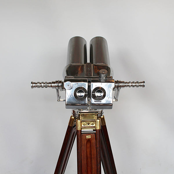 Art Deco binoculars attributed to Zeiss on wooden stand at Jeroen Markies 