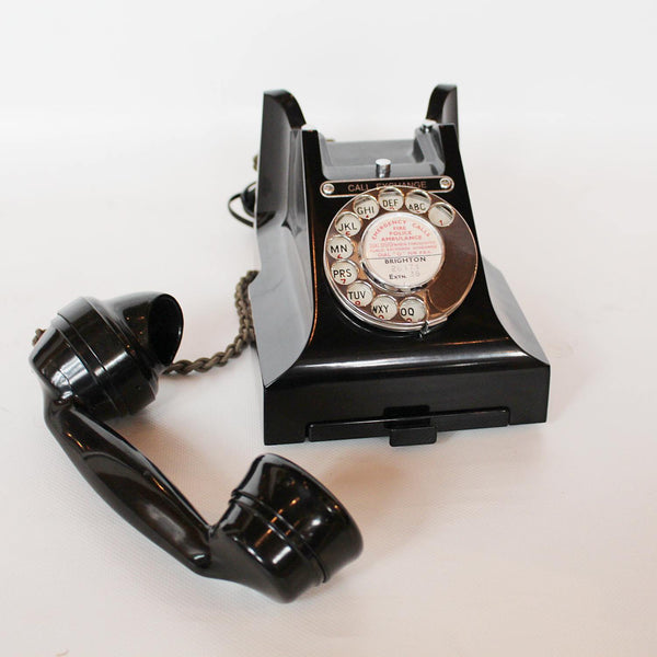 GPO 1950s black bakelite telephone at Jeroen Markies
