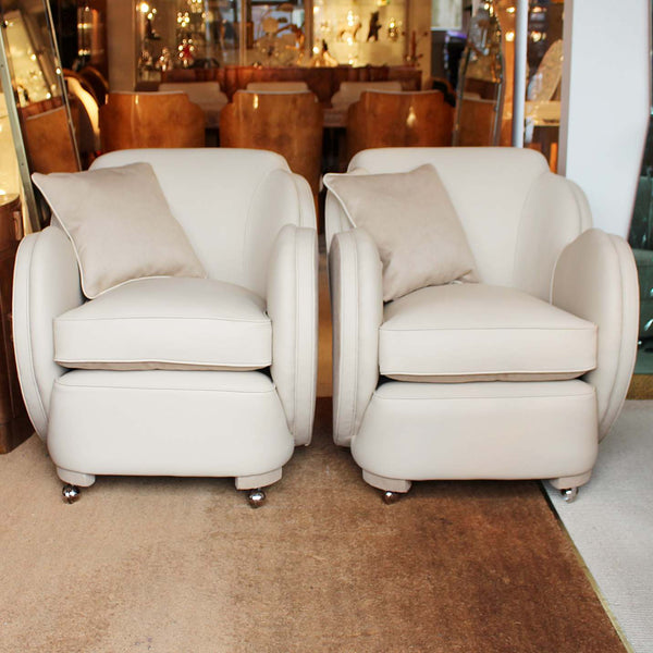 A pair of Art Deco cloud chairs by Harry & Lou Epstein at Jeroen Markies 