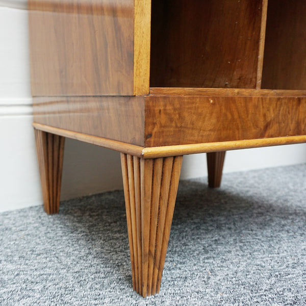 Pair of Bedside Tables. Walnut veneer with black glass - Jeroen Markies Art Deco