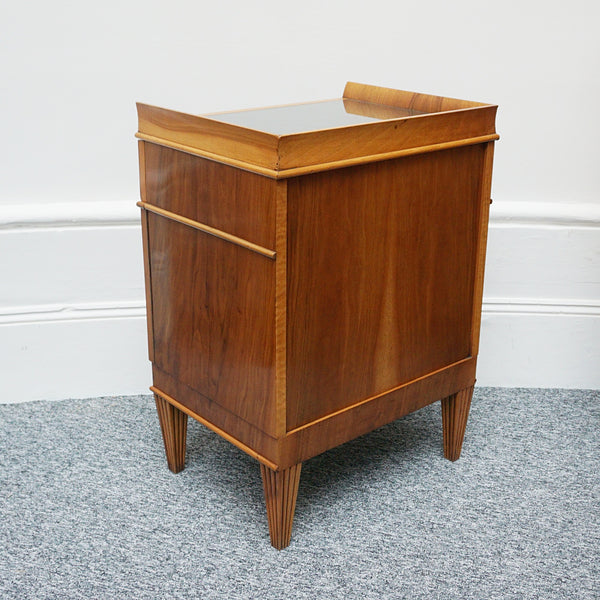 Pair of Bedside Tables. Walnut veneer with black glass - Jeroen Markies Art Deco