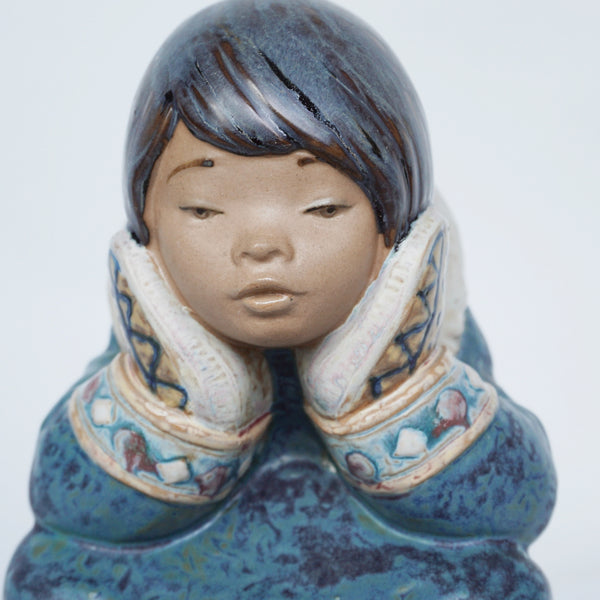 Pensive Eskimo Girl by Francisco Catalá for Lladró Pottery Figurine - Jeroen Markies Art Deco
