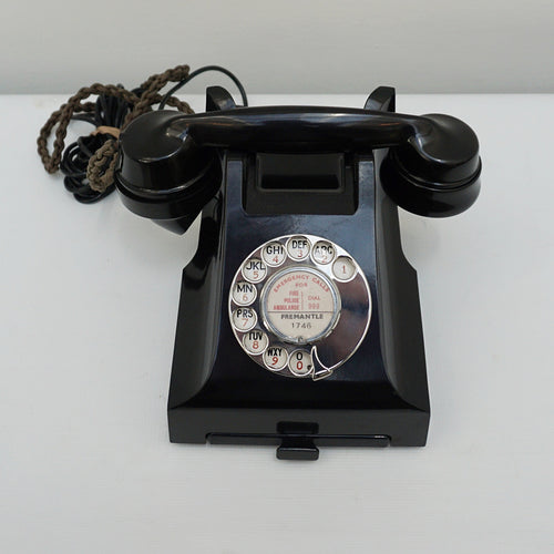 Original Model 332L GPO Black Bakelite Telephone - Jeroen Markies Art Deco