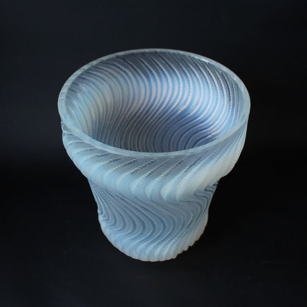 Art Deco Lalique Actinia vase with swirling pattern circa 1930 at Jeroen Markies 