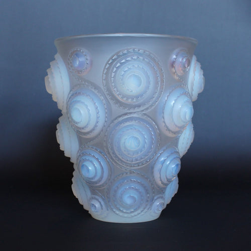 Art Deco Lalique spirales vase at Jeroen Markies