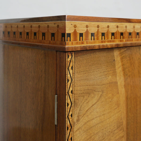 Art Deco Linen Cabinet by Frederick Restall Ltd Circa 1935 - Jeroen Markies Art Deco