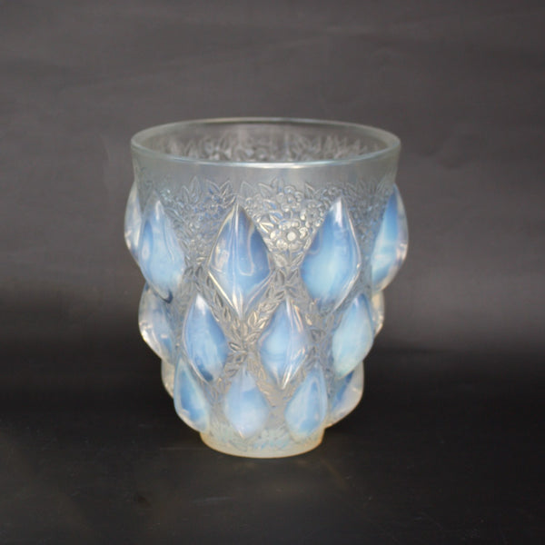 Rampillon Opalescent Glass Vase by René Lalique - René Lalique Glass -  Jeroen Markies Art Deco